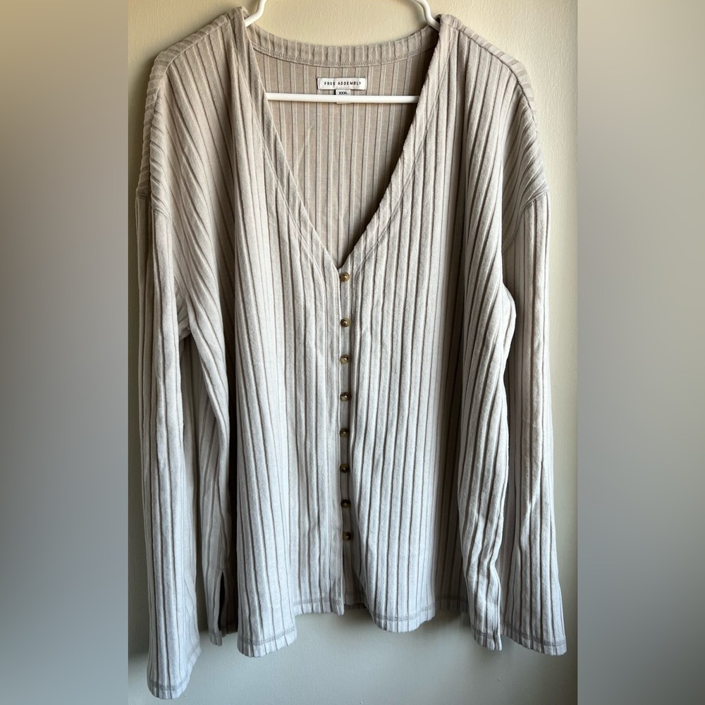 NWOT Free Assembly Beige Ribbed V-Neck Cardigan